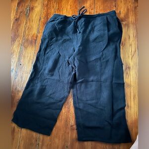 Black linen cropped pants